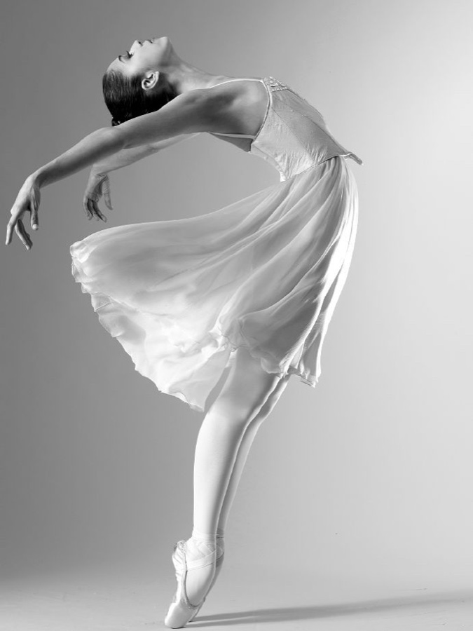 Black and white ballet photo style example